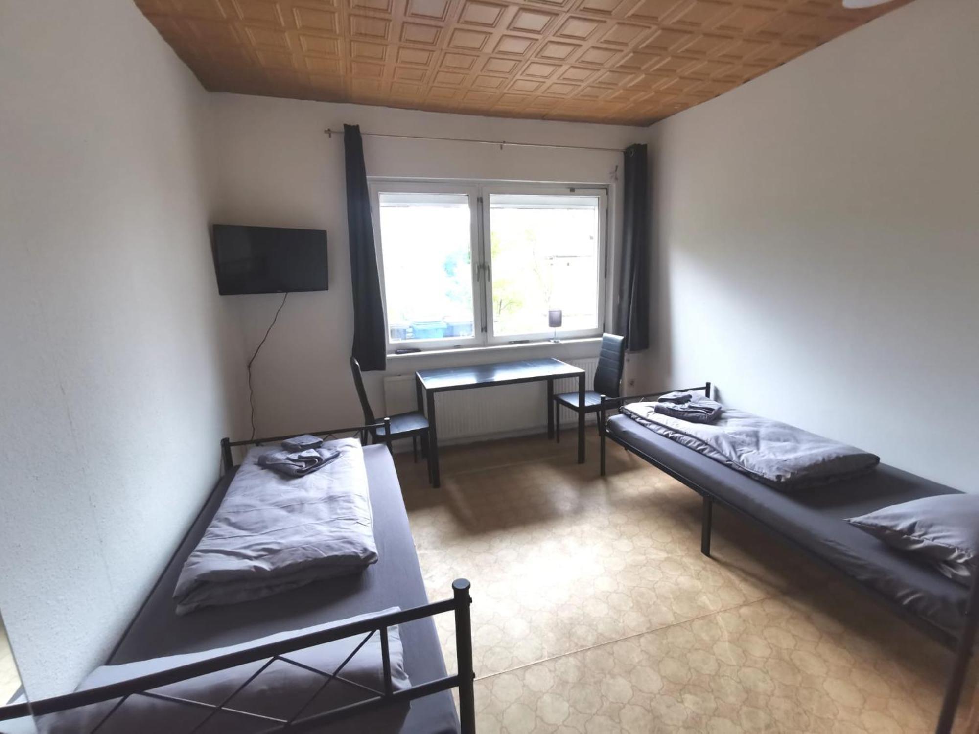Monteur-haus Marat Biesdorf / Marzan / Hellersdorf Appartement *
