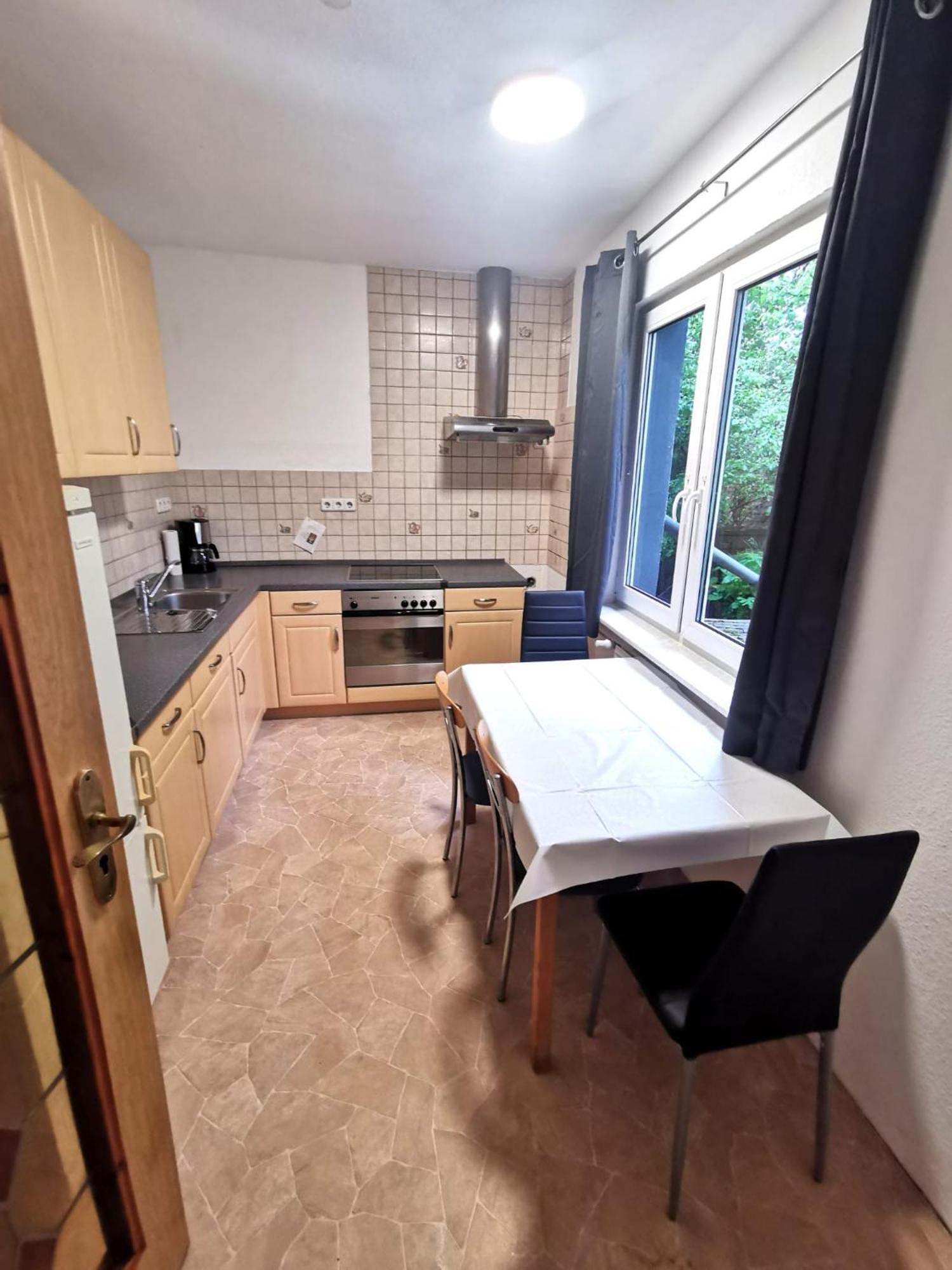 Monteur-haus Marat Biesdorf / Marzan / Hellersdorf Berlin